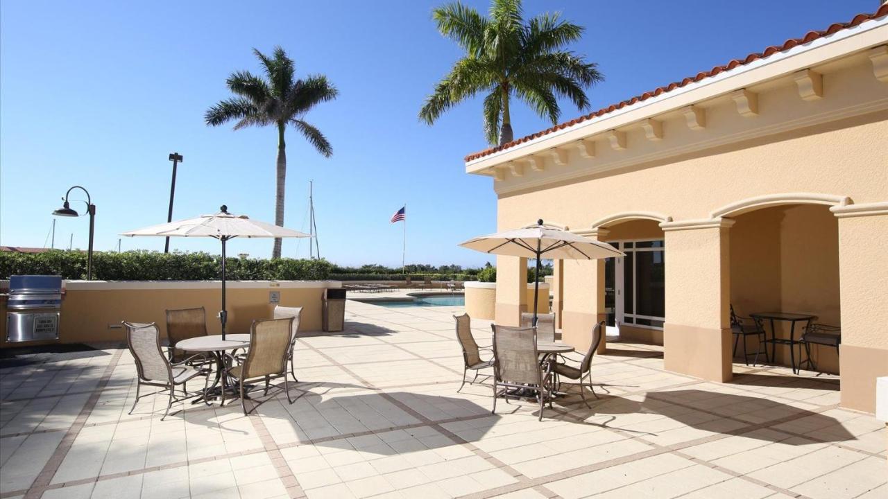 3321 Sunset Key Unit 102 Burnt Store Marina Exterior photo